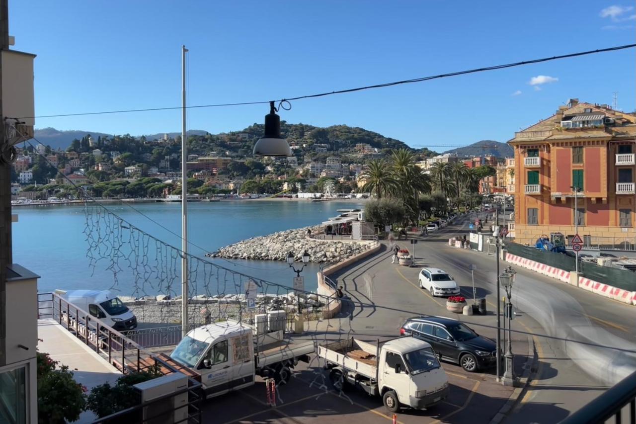 Alla Casa Rosa Al Mare, Central Seafront Stay With Free Private Garage, Air Conditionig, Wi-Fi, Ideal Choice For A Relaxing And Exciting Coastal Escape Rapallo Exterior photo