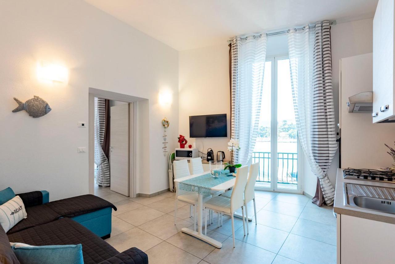 Alla Casa Rosa Al Mare, Central Seafront Stay With Free Private Garage, Air Conditionig, Wi-Fi, Ideal Choice For A Relaxing And Exciting Coastal Escape Rapallo Exterior photo