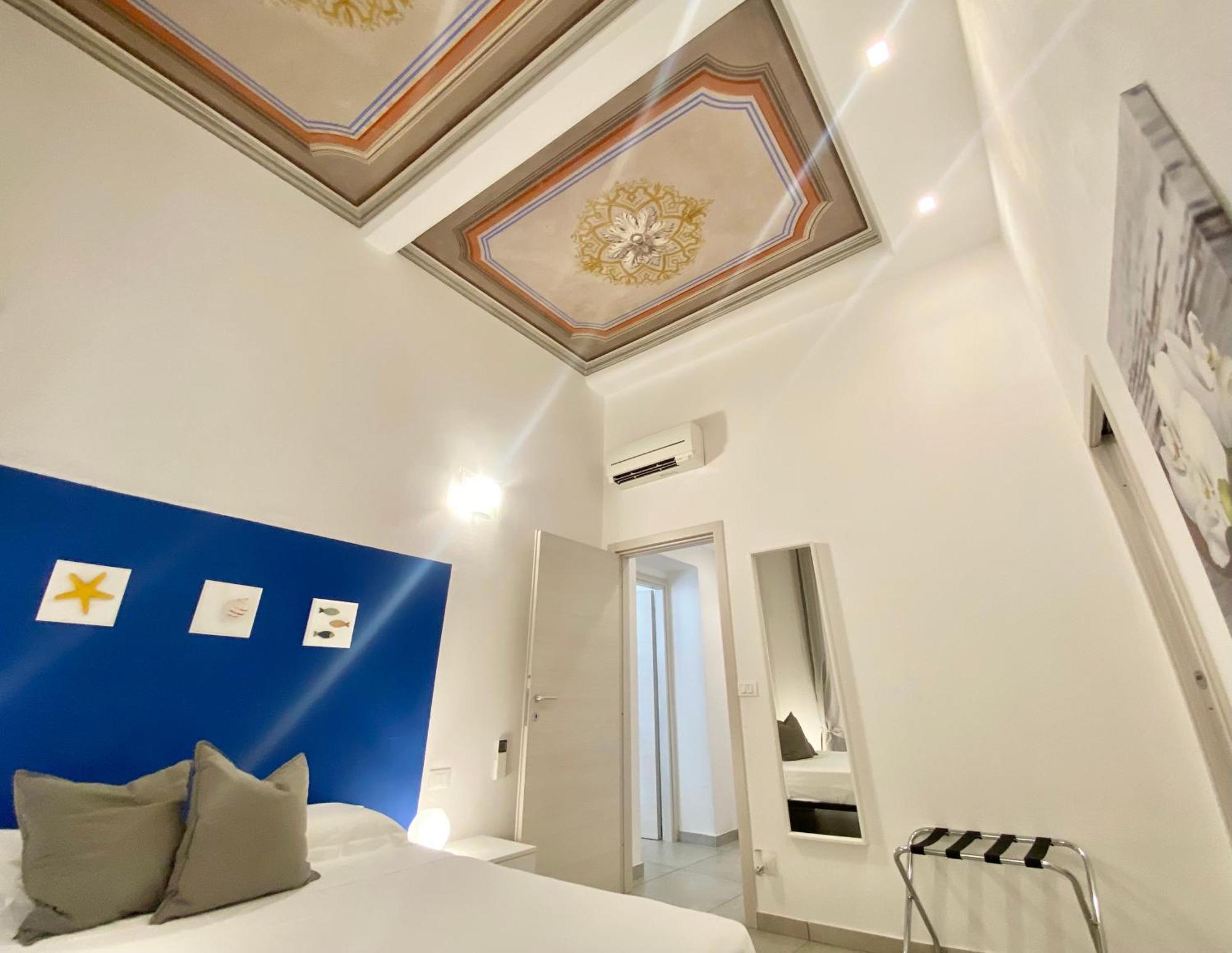 Alla Casa Rosa Al Mare, Central Seafront Stay With Free Private Garage, Air Conditionig, Wi-Fi, Ideal Choice For A Relaxing And Exciting Coastal Escape Rapallo Exterior photo