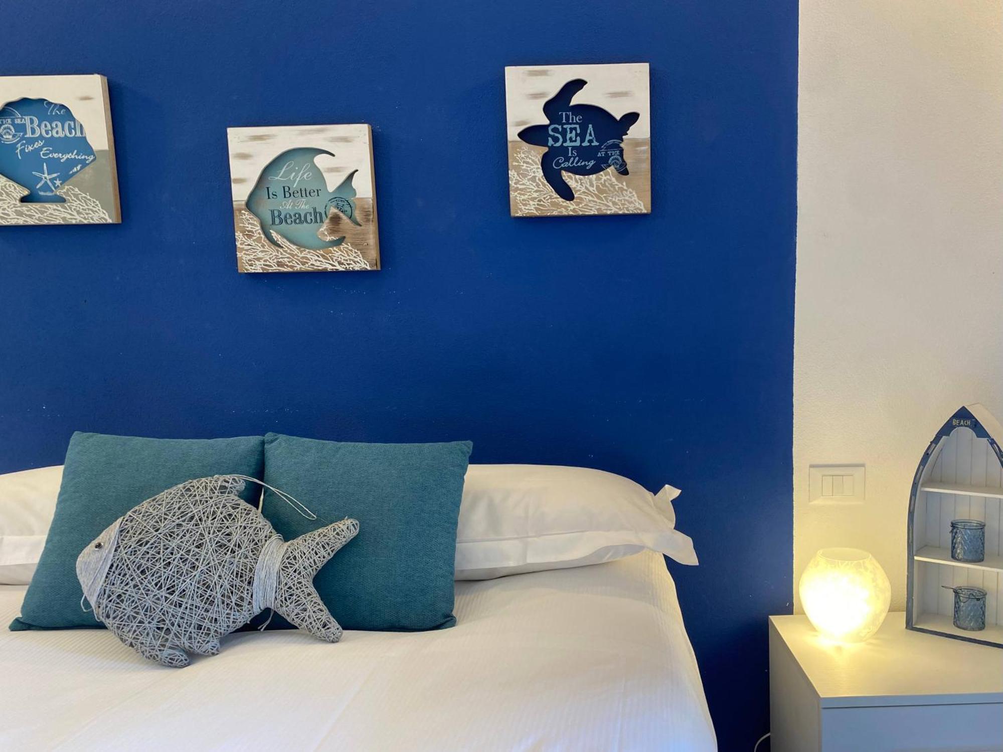 Alla Casa Rosa Al Mare, Central Seafront Stay With Free Private Garage, Air Conditionig, Wi-Fi, Ideal Choice For A Relaxing And Exciting Coastal Escape Rapallo Exterior photo